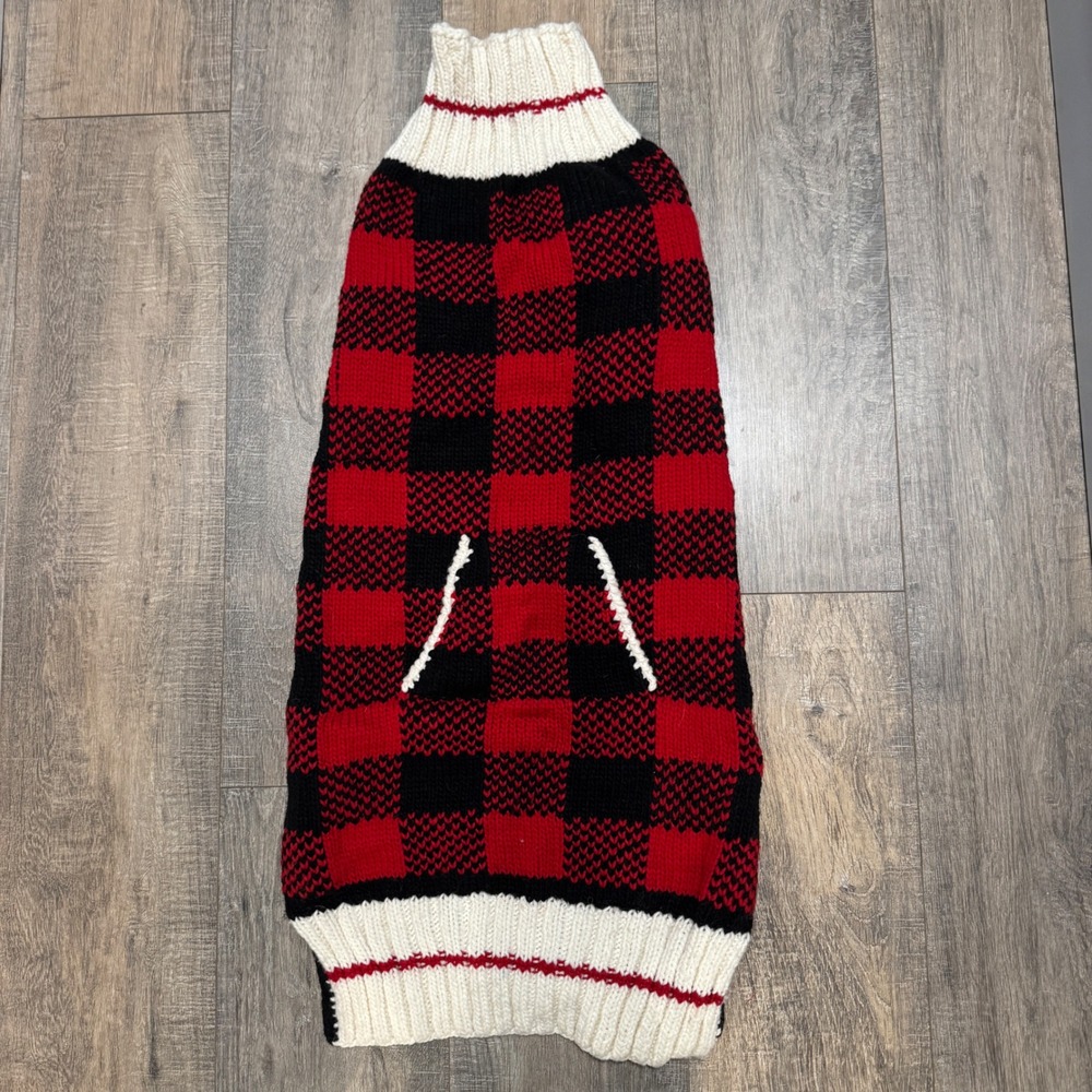 Chilly Dog‎ Red Black Buffalo Plaid Dog Sweater 100% Wool Turtle Neck large dog